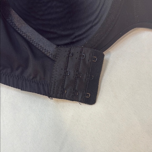 Nautica Black Full Coverage Bra with Adjustable Straps, size 38DD, Preowned - Picture 12 of 13